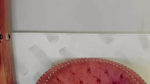 Molly Logan online show from February 10, 2026, 8:08 pm