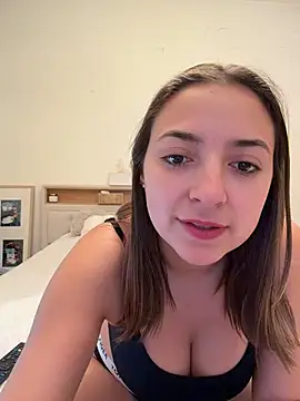 Snapshot of looloopaul chatting on March 11, 2026, 4:01 pm looloopaul online show from March 11, 2026, 4:01 pm