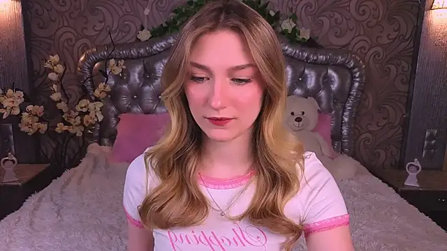 AngelAnabelle online show from March 6, 2026, 8:59 pm