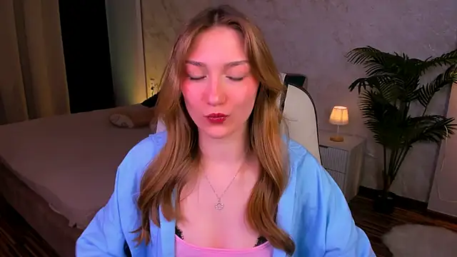 AngelAnabelle online show from October 17, 2025, 8:32 pm