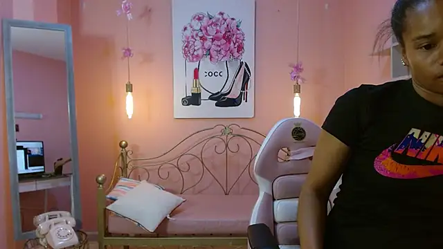 ingrid03 taffur online show from April 10, 2026, 7:10 pm