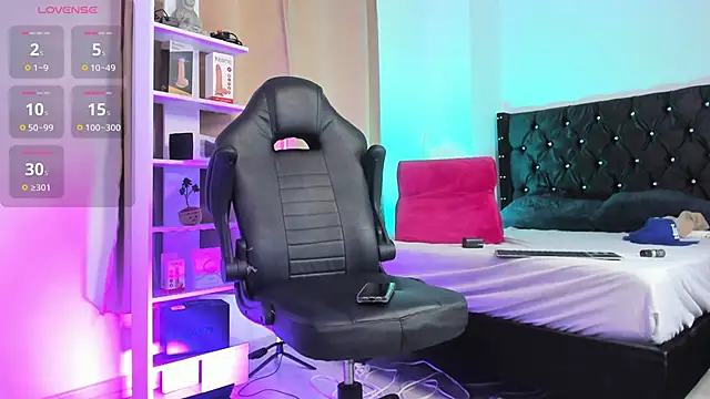 Snapshot of _Duriel chatting on February 9, 2026, 5:00 pm Duriel online show from February 9, 2026, 5:00 pm