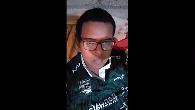 Ronald ban online show from October 5, 2025, 7:37 pm