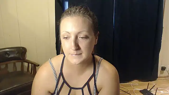 Snapshot of allnaturalmermaid chatting on October 4, 2025, 8:43 pm allnaturalmermaid online show from October 4, 2025, 8:43 pm