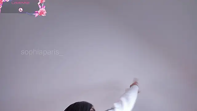 Sophiaparis  online show from January 16, 2026, 1:42 am