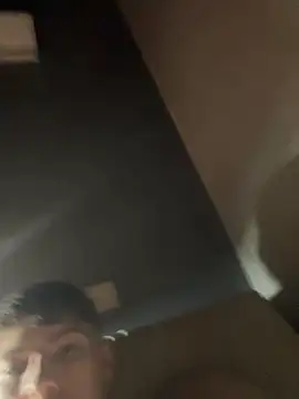 Snapshot of lcyatussbe chatting on October 28, 2025, 4:24 am lcyatussbe online show from October 28, 2025, 4:24 am