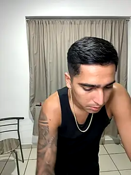 Snapshot of Perrys1502 chatting on October 10, 2025, 5:52 am Perrys1502 online show from October 10, 2025, 5:52 am