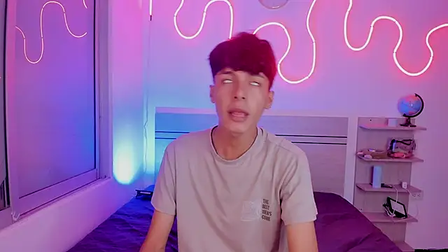 luccas ferreira online show from November 17, 2025, 7:07 pm