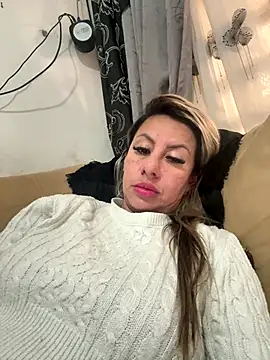 GisellTorres36 online show from November 17, 2025, 6:34 pm