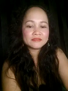 Snapshot of Krestanna chatting on October 4, 2025, 6:15 am Krestanna online show from October 4, 2025, 6:15 am