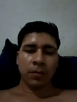 Snapshot of Travieso_loco9 chatting on March 14, 2026, 1:33 am Travieso loco9 online show from March 14, 2026, 1:33 am
