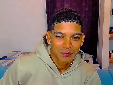 theMyke101 online show from July 15, 2026, 4:41 am