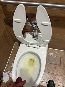 ayrtonmen online show from March 2, 2026, 2:57 pm