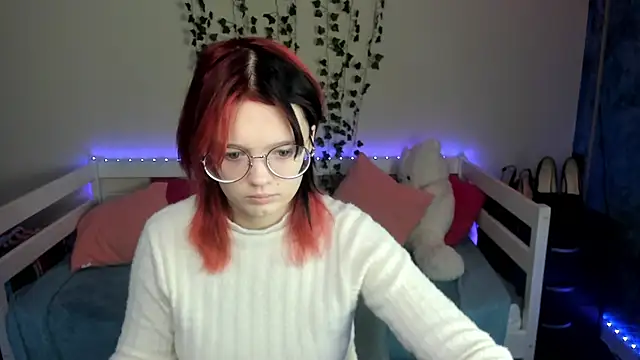 shy elina01 online show from November 24, 2025, 10:26 am