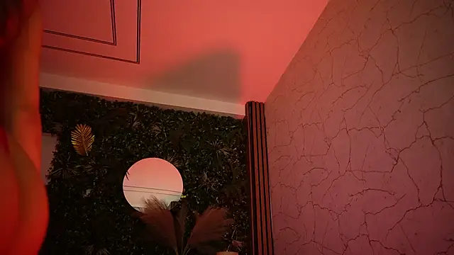 sisi von dee online show from April 5, 2026, 7:53 pm