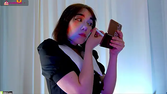 Kelly foox online show from November 16, 2025, 9:47 am