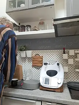 Snapshot of Vintermelon2 chatting on February 21, 2026, 7:43 am Vintermelon2 online show from February 21, 2026, 7:43 am