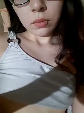 miaahot69 online show from February 20, 2026, 6:10 am