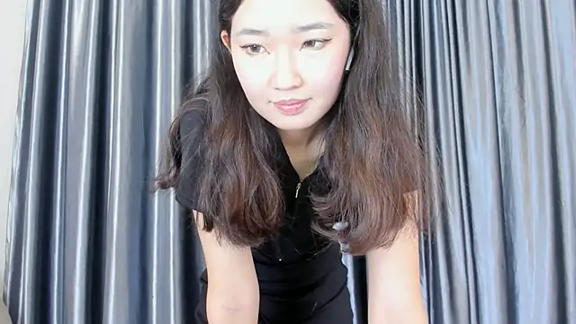 angel soo online show from November 11, 2025, 1:17 pm