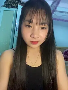 banlinh004 online show from February 17, 2026, 2:36 pm