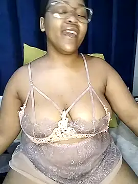 SweetJuicyPussy97 online show from February 2, 2026, 5:45 pm