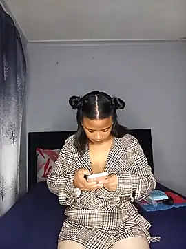 Snapshot of Sultrytits6 chatting on November 16, 2025, 10:24 pm Sultrytits6 online show from November 16, 2025, 10:24 pm