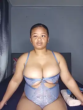 Snapshot of Sultrytits6 chatting on June 18, 2026, 9:31 pm Sultrytits6 online show from June 18, 2026, 9:31 pm
