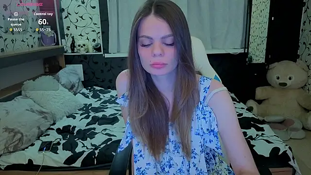 xAlisontiny online show from July 17, 2026, 11:02 pm