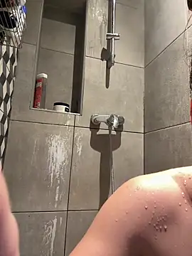 bebecita x online show from February 12, 2026, 7:52 am