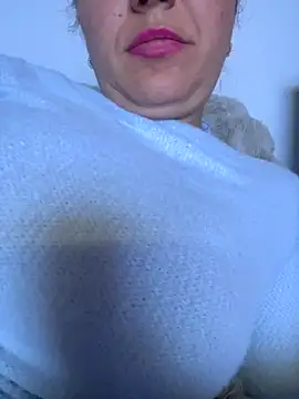 Daiana Andra online show from November 7, 2025, 9:52 pm