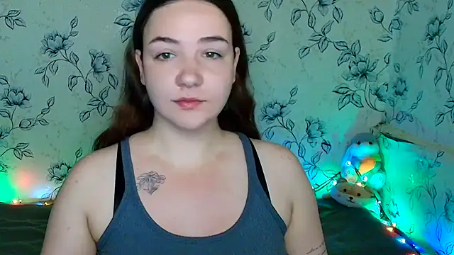 OliviaMontgommery online show from June 15, 2026, 12:16 pm