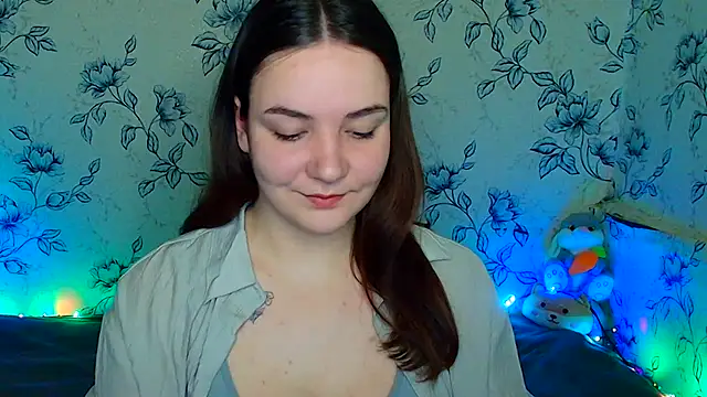 OliviaMontgommery online show from June 3, 2026, 6:03 am