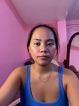 Funtasee Andi online show from May 18, 2026, 8:35 pm