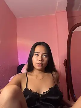 Funtasee Andi online show from June 17, 2026, 9:14 pm