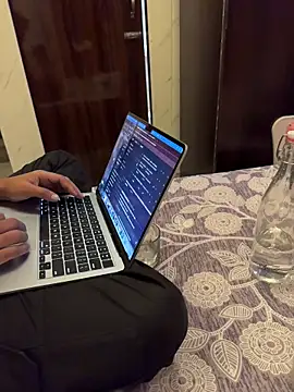 Ujjwallkumar0069 online show from November 19, 2025, 5:51 am