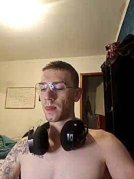 Snapshot of SweetGoodBoy22 chatting on November 15, 2025, 12:36 am SweetGoodBoy22 online show from November 15, 2025, 12:36 am