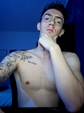 Snapshot of SweetGoodBoy22 chatting on October 8, 2025, 6:19 pm SweetGoodBoy22 online show from October 8, 2025, 6:19 pm