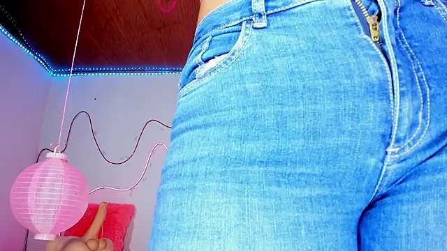 shannon kinne  online show from January 14, 2026, 7:39 pm