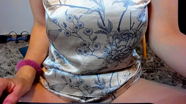 Velourmuse online show from October 27, 2025, 12:11 am