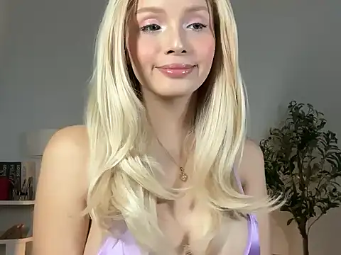 Im YourDream Barbie online show from August 6, 2026, 5:02 am