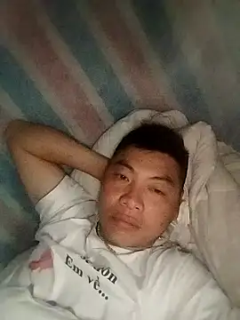 -CHOI-83 online show from October 5, 2025, 12:01 am