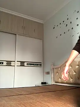 Mile-m online show from October 13, 2025, 9:22 am