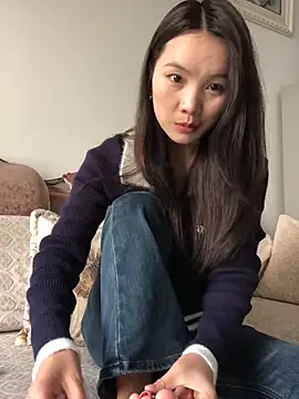 Mile-m online show from February 25, 2026, 2:45 am