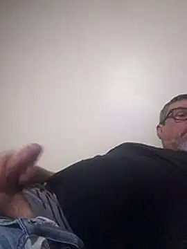 Snapshot of bozocwb chatting on October 31, 2025, 2:30 am bozocwb online show from October 31, 2025, 2:30 am