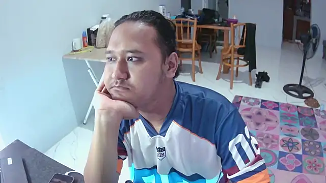 Snapshot of latexidn chatting on December 22, 2025, 7:08 am latexidn online show from December 22, 2025, 7:08 am