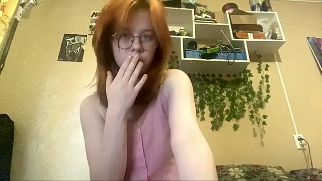 Snapshot of AnitaVanruiten chatting on October 8, 2025, 3:08 am AnitaVanruiten online show from October 8, 2025, 3:08 am