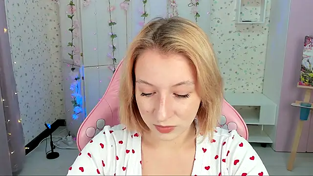 Emma Garcias online show from October 19, 2025, 12:08 pm