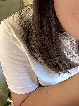 Snapshot of lele888 chatting on October 9, 2025, 3:18 am lele888 online show from October 9, 2025, 3:18 am