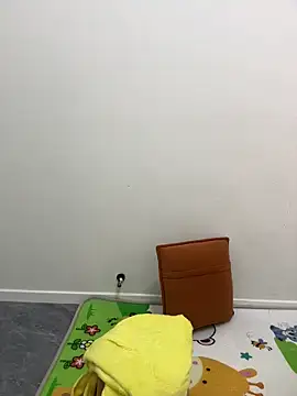 Snapshot of lele888 chatting on October 17, 2025, 6:17 am lele888 online show from October 17, 2025, 6:17 am