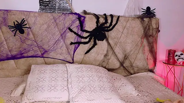 AmyVega  online show from October 31, 2025, 1:52 pm